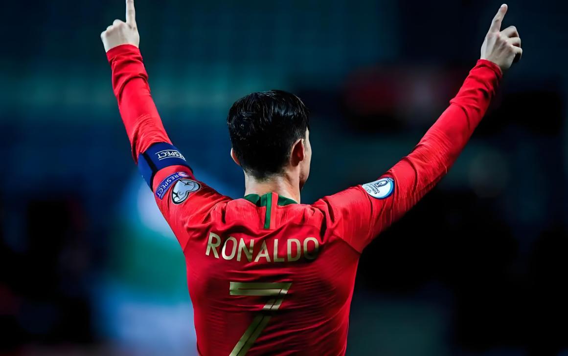 巴萨轻取墨西哥,本泽马刷新纪录 巴萨轻取墨西哥,本泽马刷新纪录