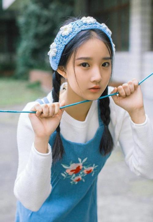 孤舟破浪，年度焦点之夜的保罗·乔治与巨星唯一性