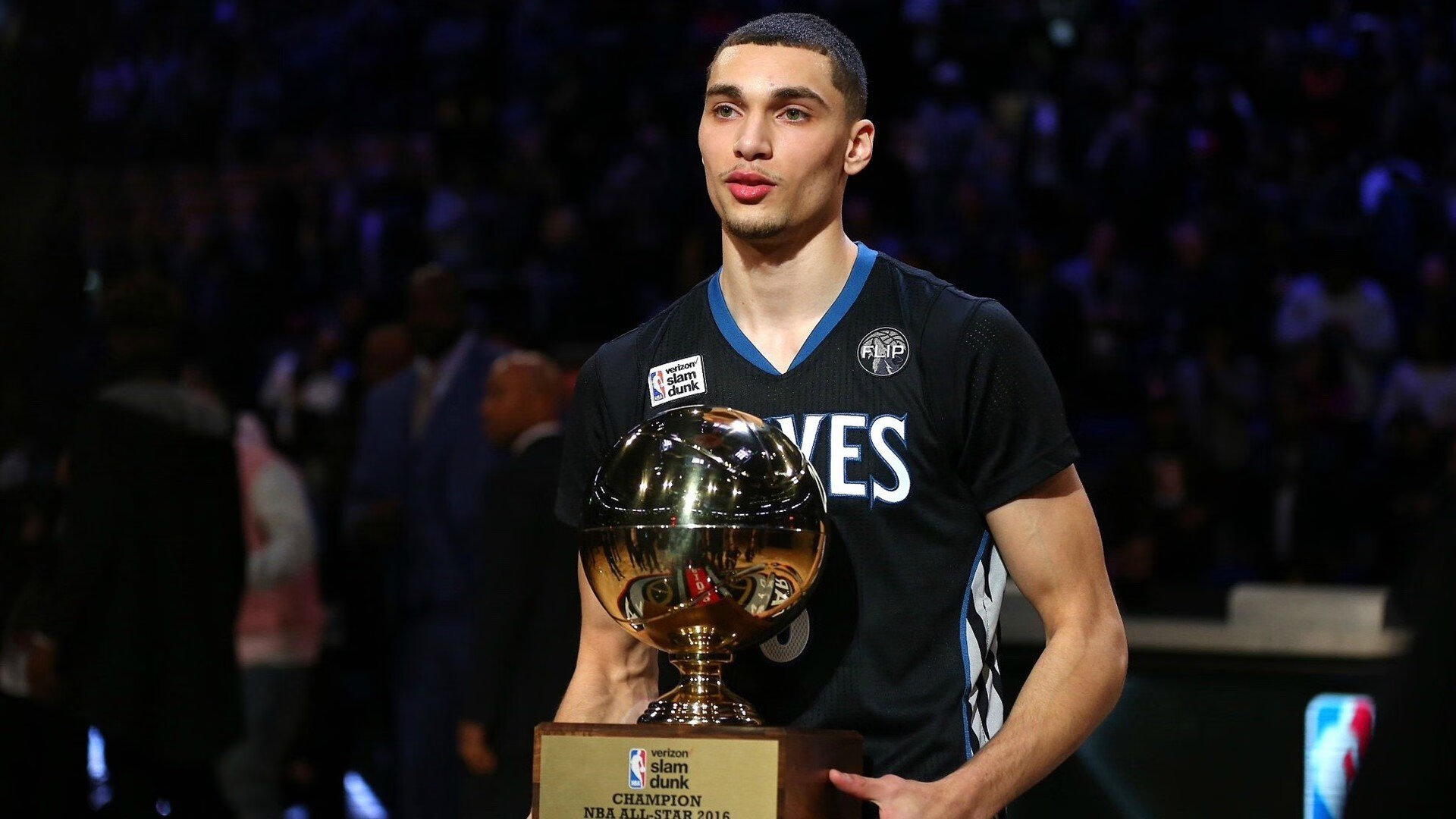 如何优雅地杀死比赛？马刺的镰刀，库里的三分雨