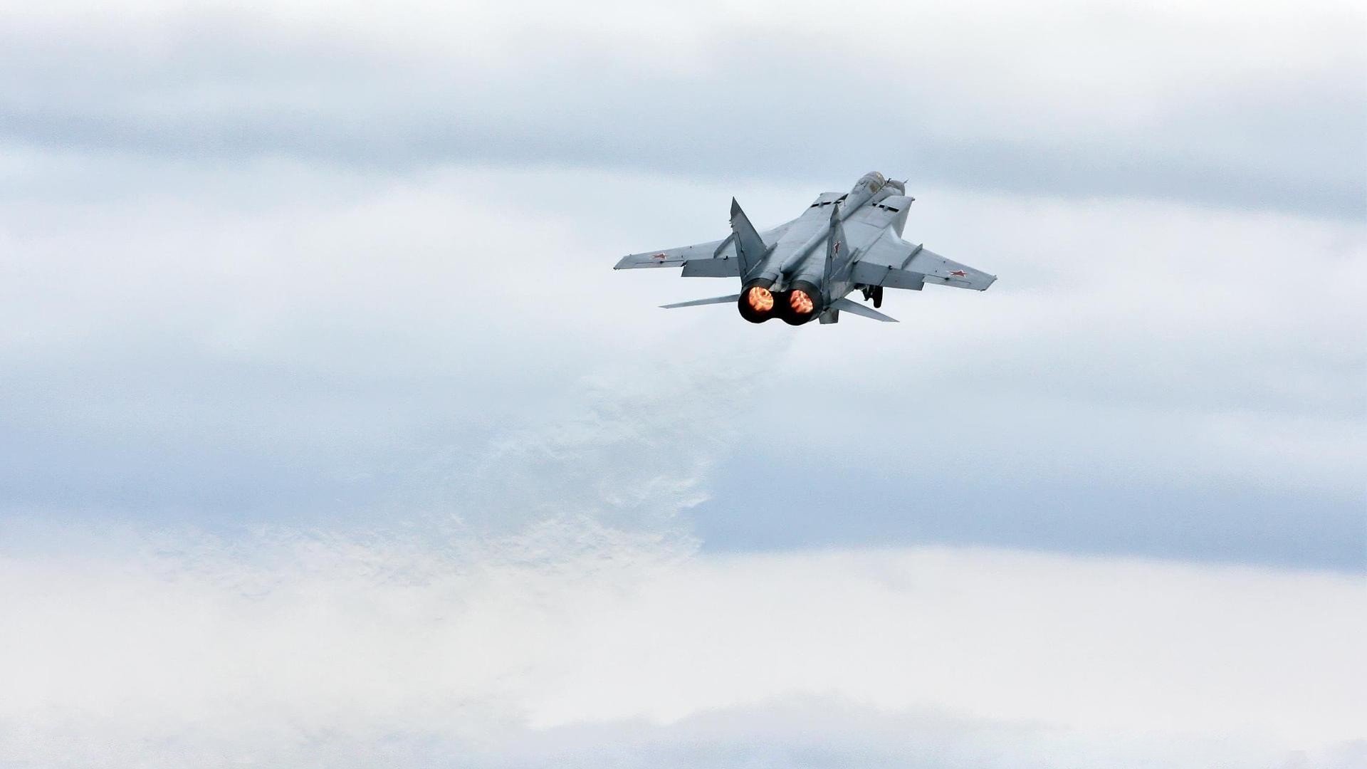 当曼城遭遇尼日利亚，友谊赛迷雾中的努涅斯时刻