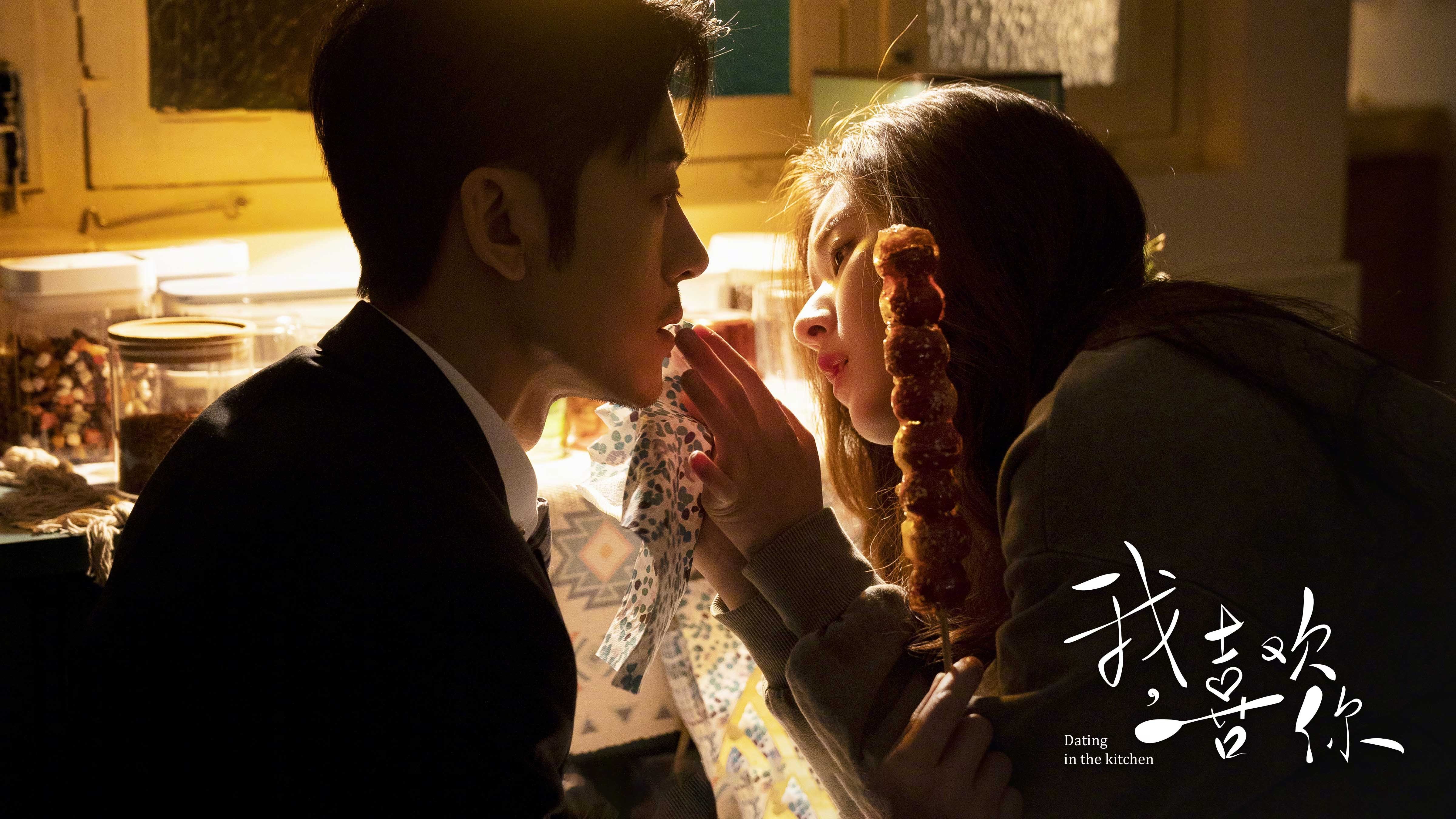 双线狂飙,F1揭幕战引擎轰鸣,巴黎绿茵场横扫厄瓜多尔