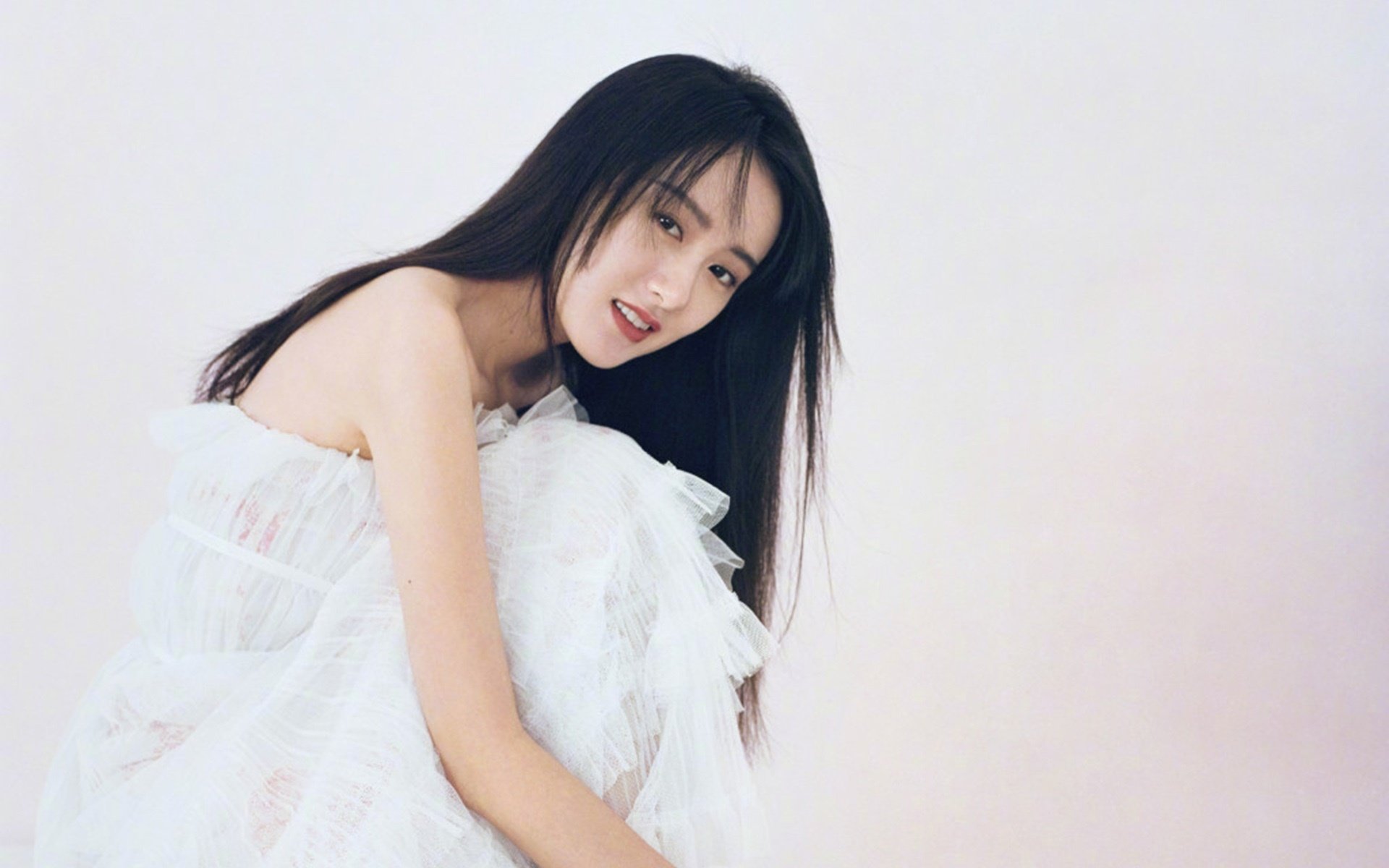 孤星耀世,喀麦隆碾压比利时,贝林厄姆致命一击书写世界杯头名之争的终极独白